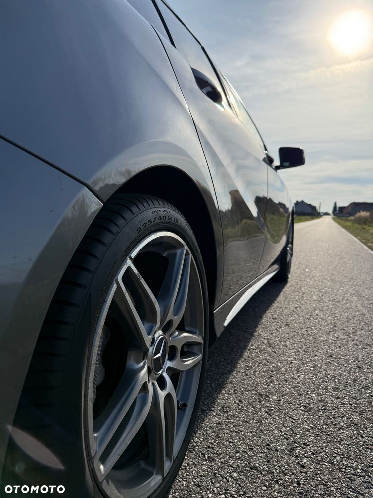 Mercedes-Benz A-Class 2016 photo 5