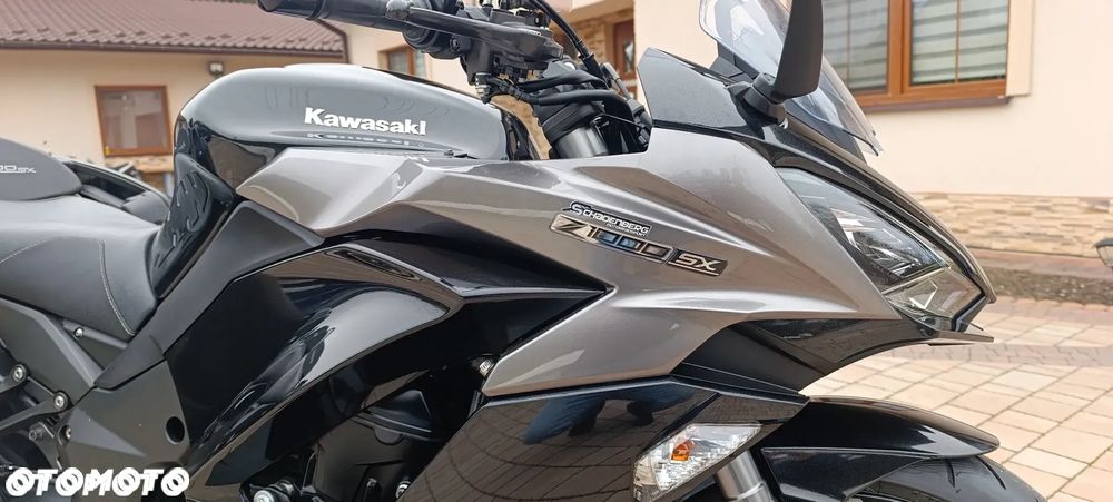 Kawasaki Ninja 1000 SX - 27