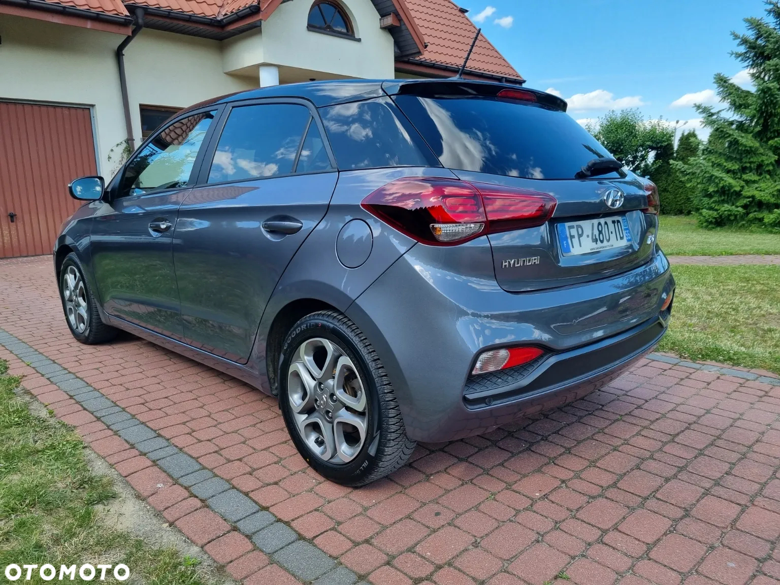 Hyundai i20 blue 1.2 Advantage+ - 24