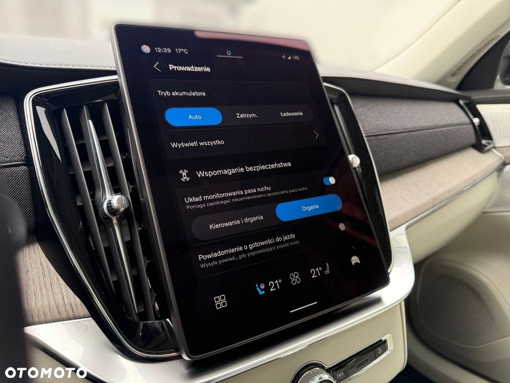 Volvo XC 90 - 23