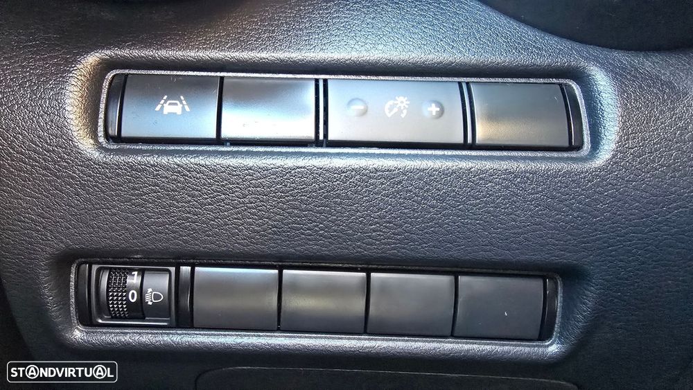 Nissan Juke 1.6 Hybrid N-Connecta - 11