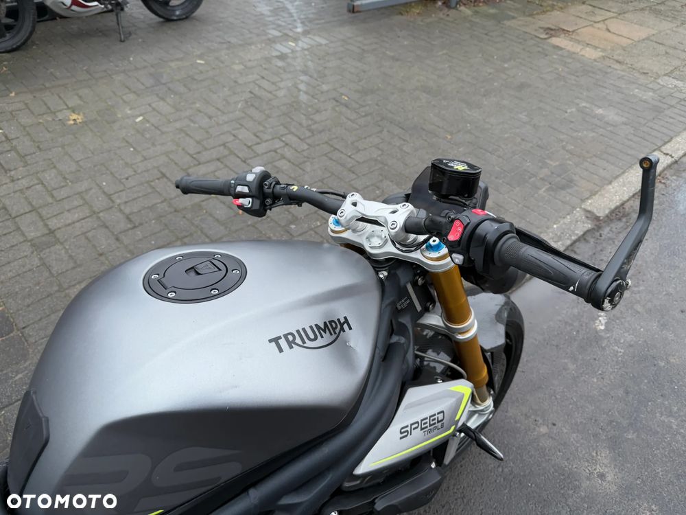 Triumph Speed Triple - 9