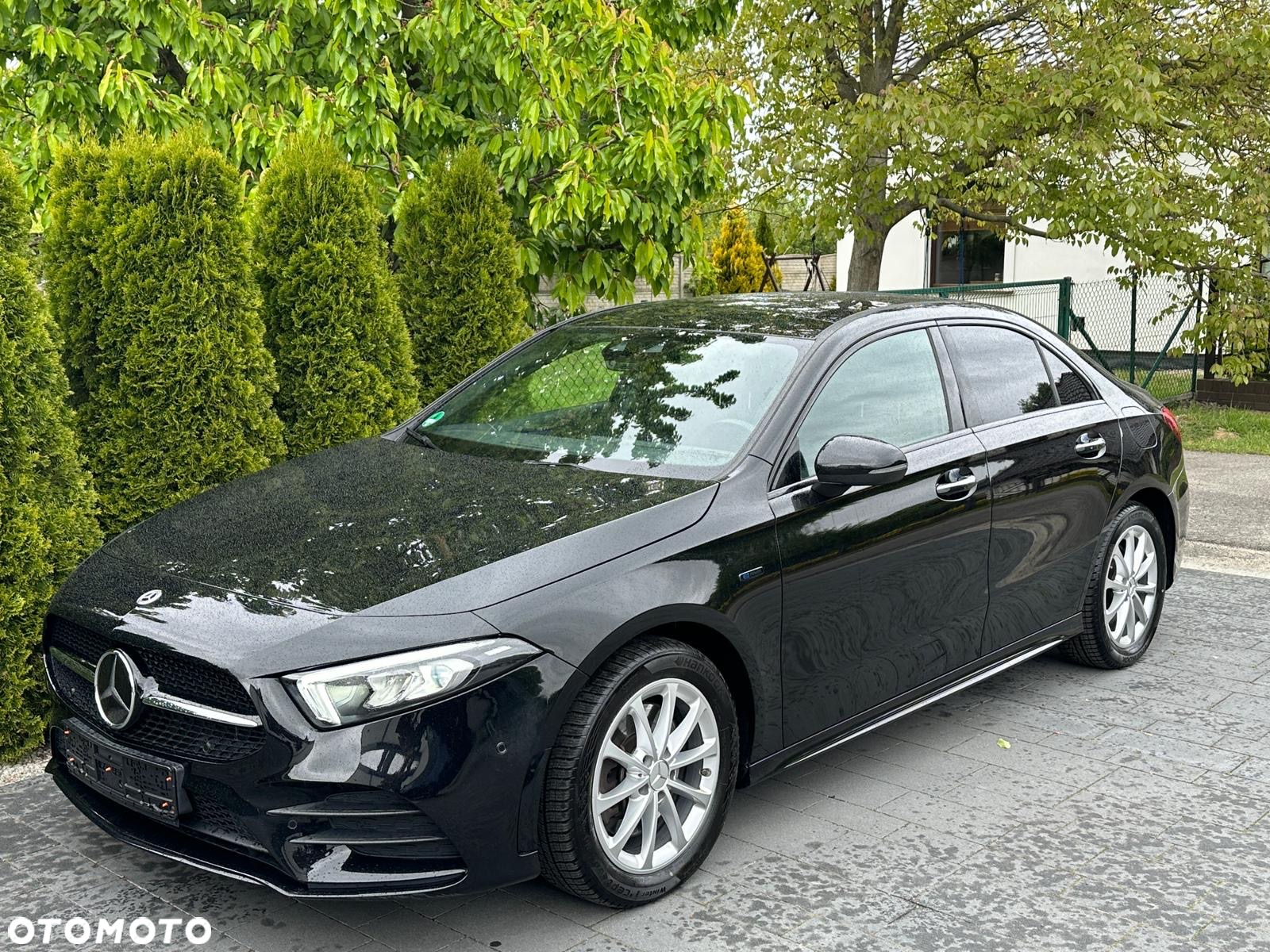 Mercedes-Benz Klasa A 250 e 8G-DCT AMG Line - 4