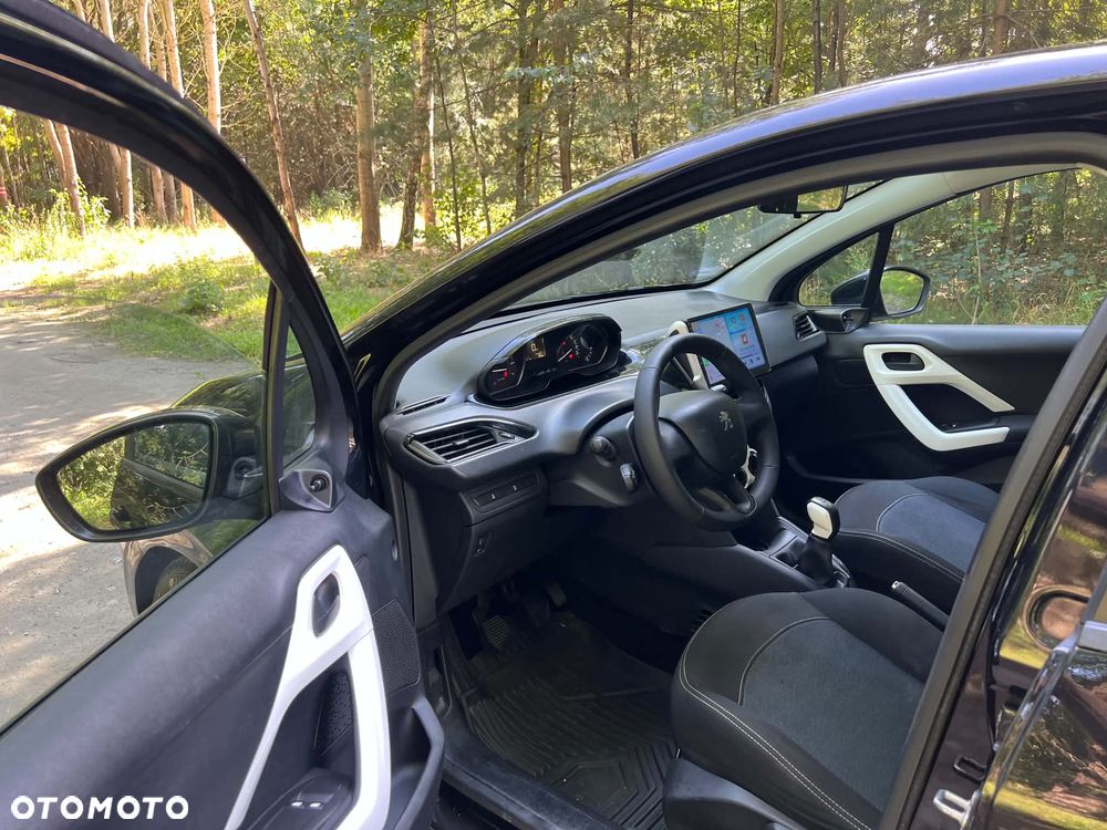 Peugeot 208 1.2 PureTech Allure S&S - 6