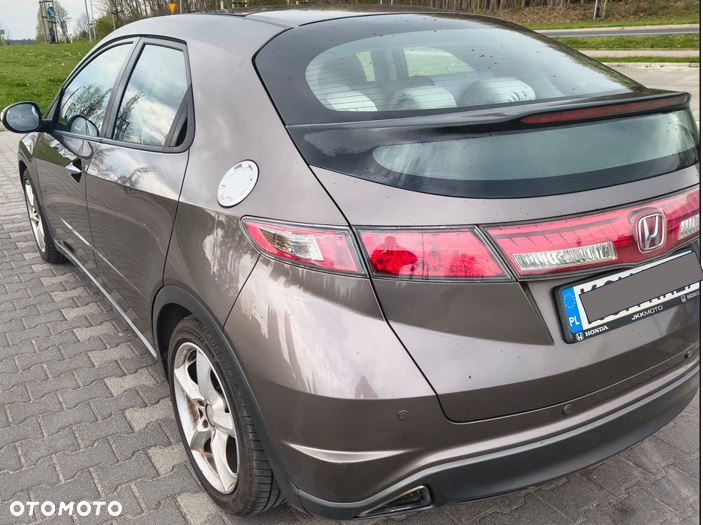 Honda Civic 1.8 Comfort - 10