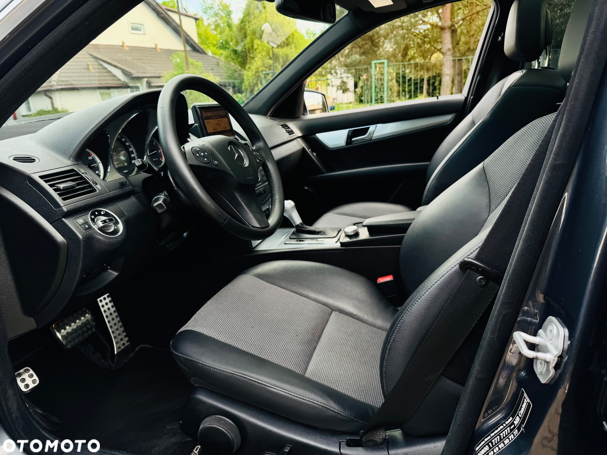 Mercedes-Benz Klasa C 220 (BlueTEC) d T 7G-TRONIC AMG Line - 19