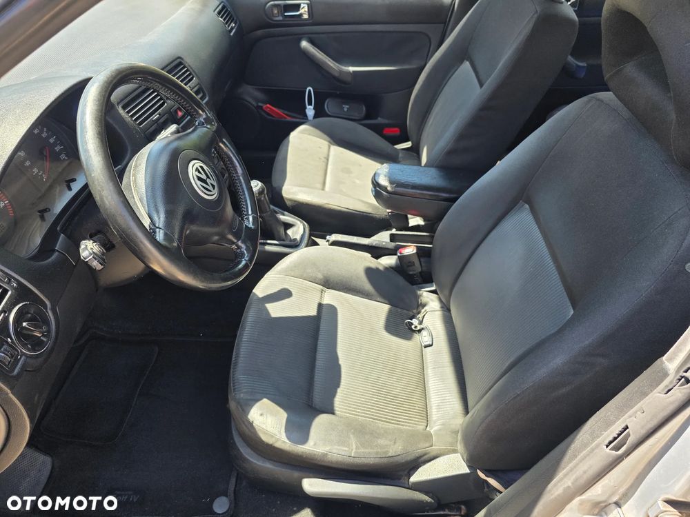 Volkswagen Bora 1.9 TDI Comfortline - 14