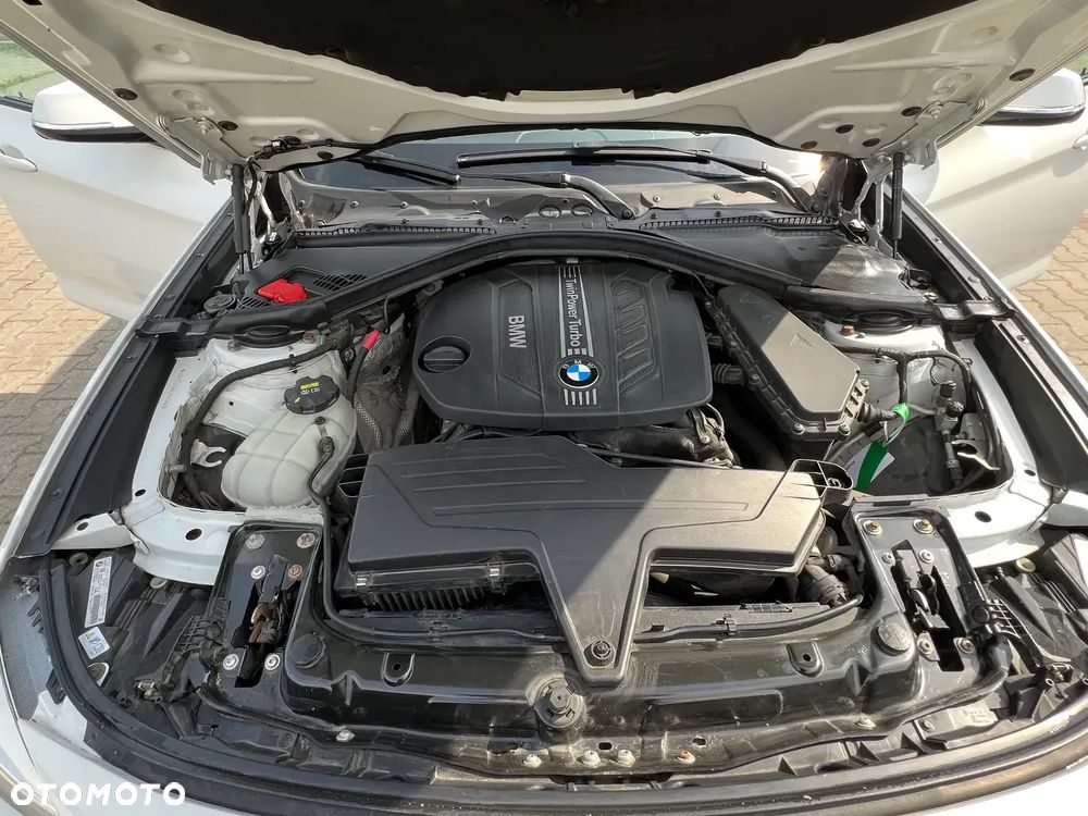 BMW 3GT 320d Sport Line - 15