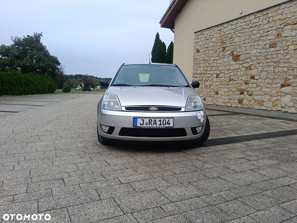 Ford Fiesta - 9