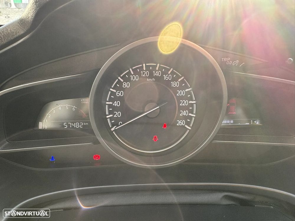 Mazda 3 Hatchback 1.5 Sky-G Evolve Navi - 19