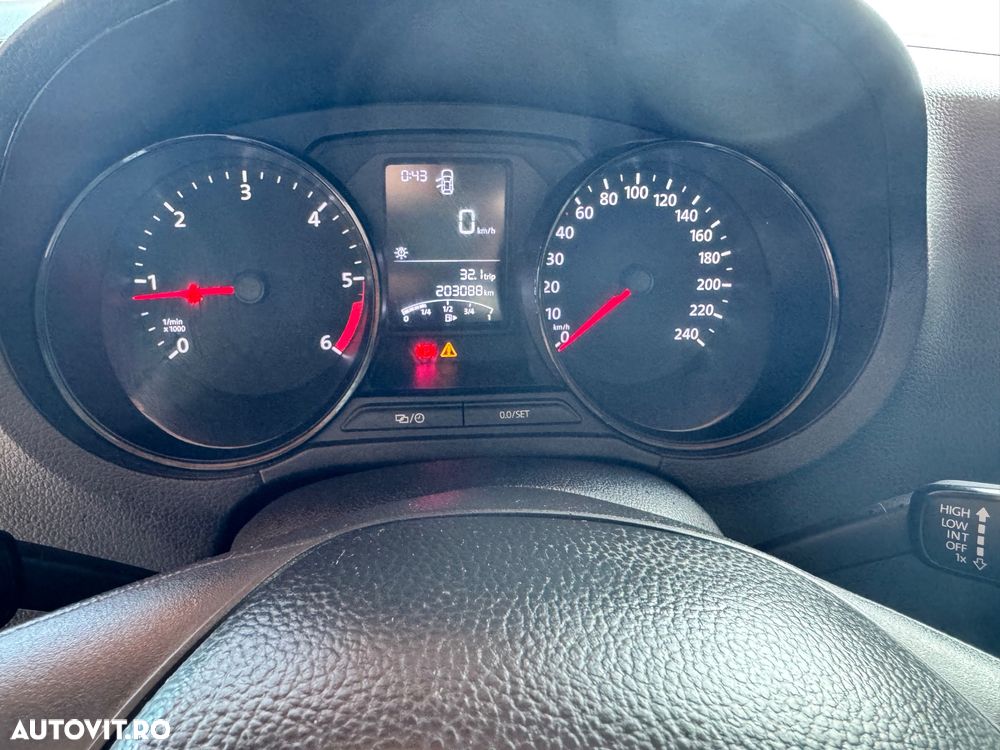 Volkswagen Polo 1.4 TDI (Blue Motion Technology) Highline - 10