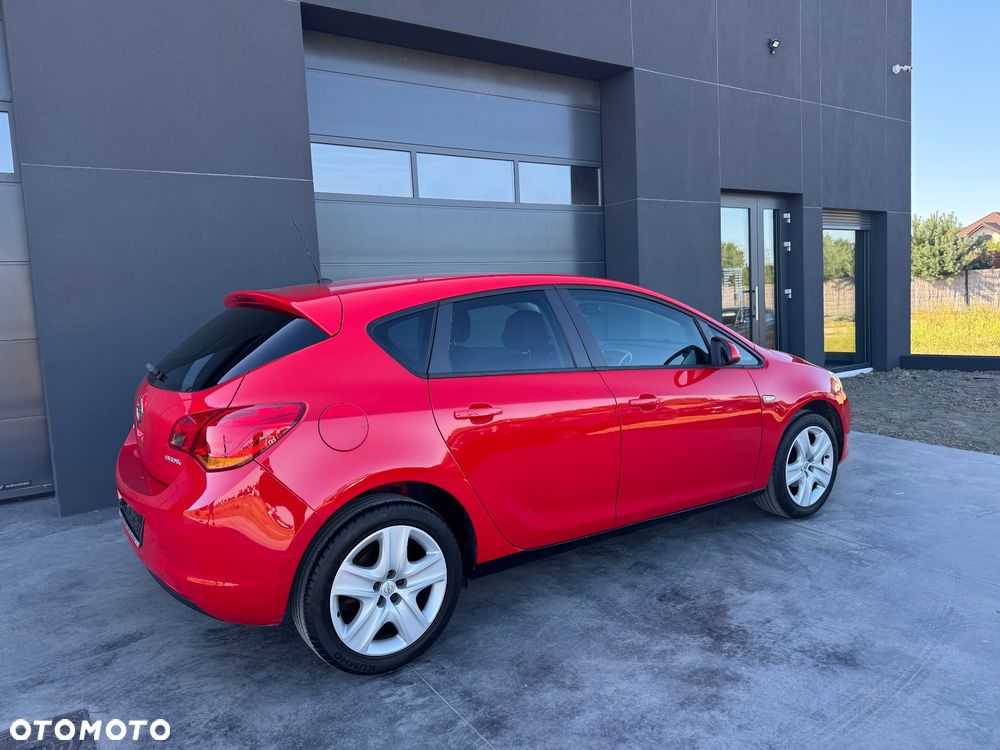 Opel Astra 1.4 ecoFLEX - 14