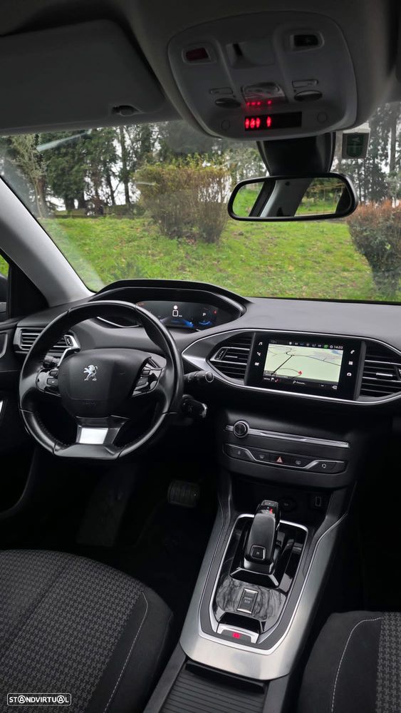 Peugeot 308 SW - 12