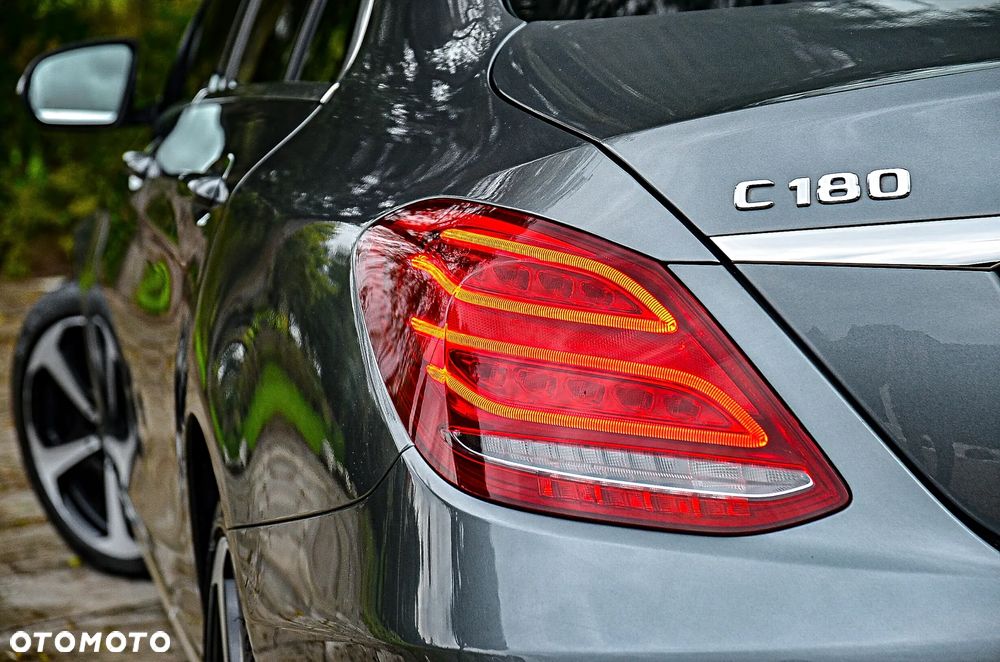 Mercedes-Benz Klasa C 180 T 7G-TRONIC Avantgarde - 22