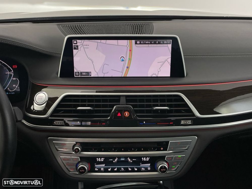 BMW 745 e iPerformance Pack M Auto - 15