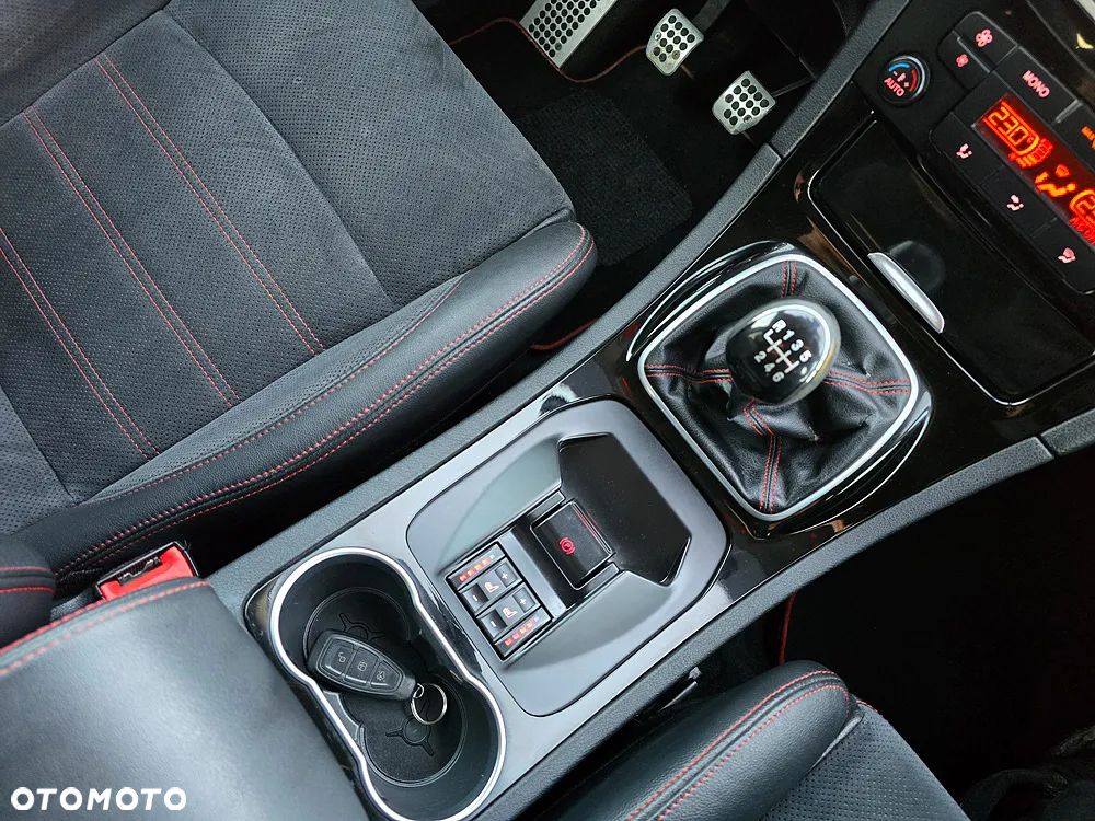 Ford S-Max 2.0 TDCi DPF Titanium X - 30