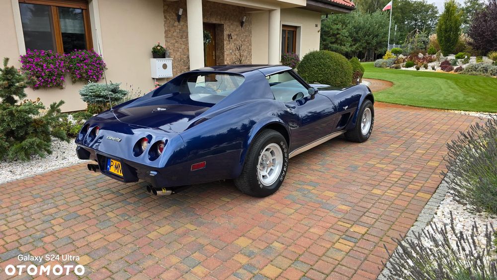 Chevrolet Corvette - 10
