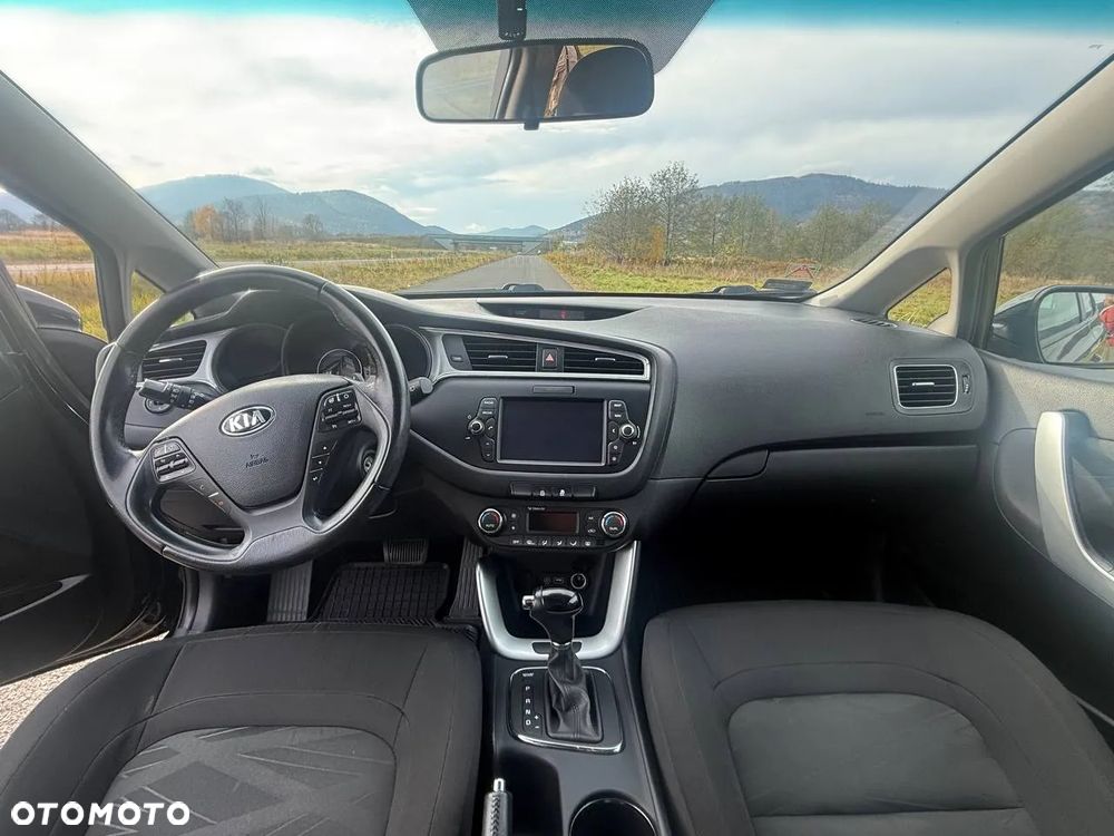 Kia Ceed 1.6 CRDi L DCT - 9