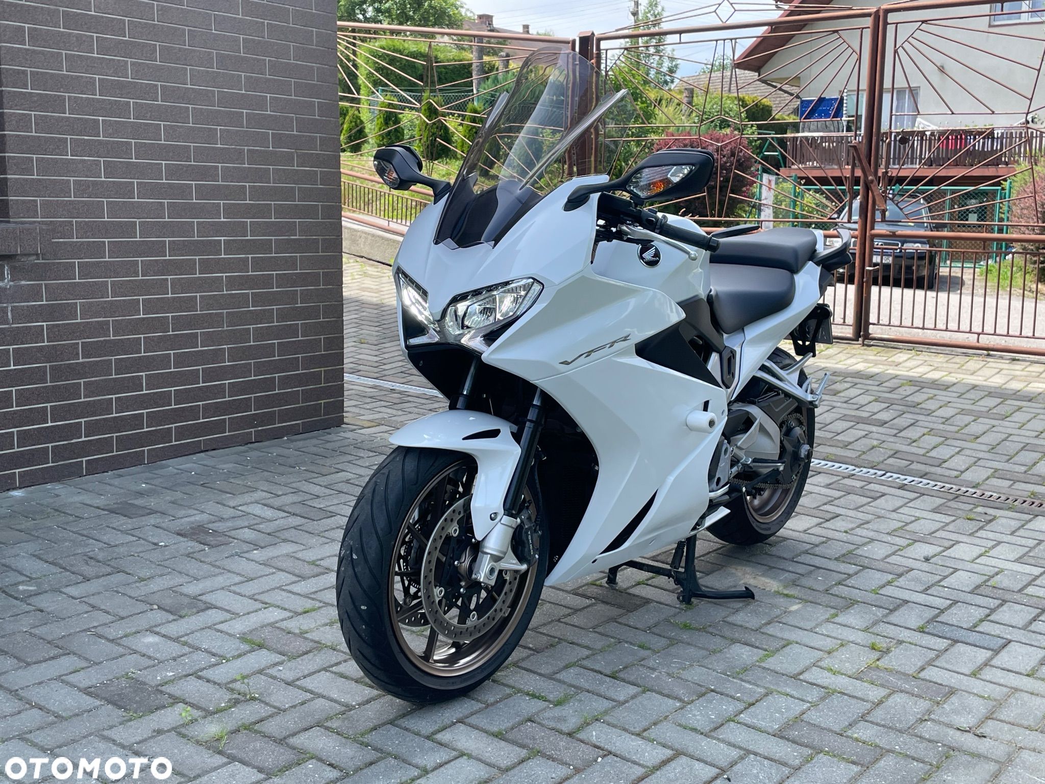 Honda VFR - 1