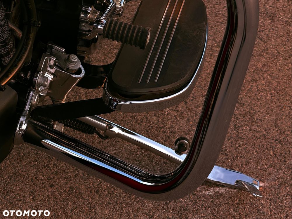 Harley-Davidson Touring Street Glide - 18