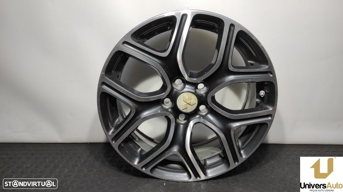 PNEU MITSUBISHI OUTLANDER (GF0) MOTION 2WD - 1