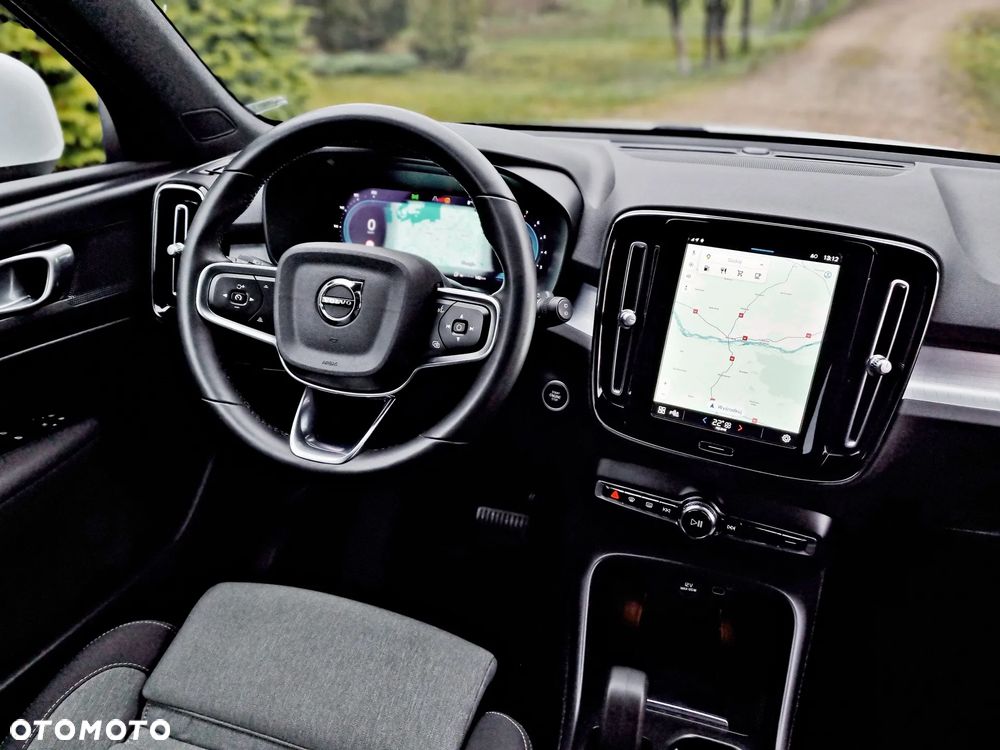 Volvo XC 40 B3 B DKG Essential - 28