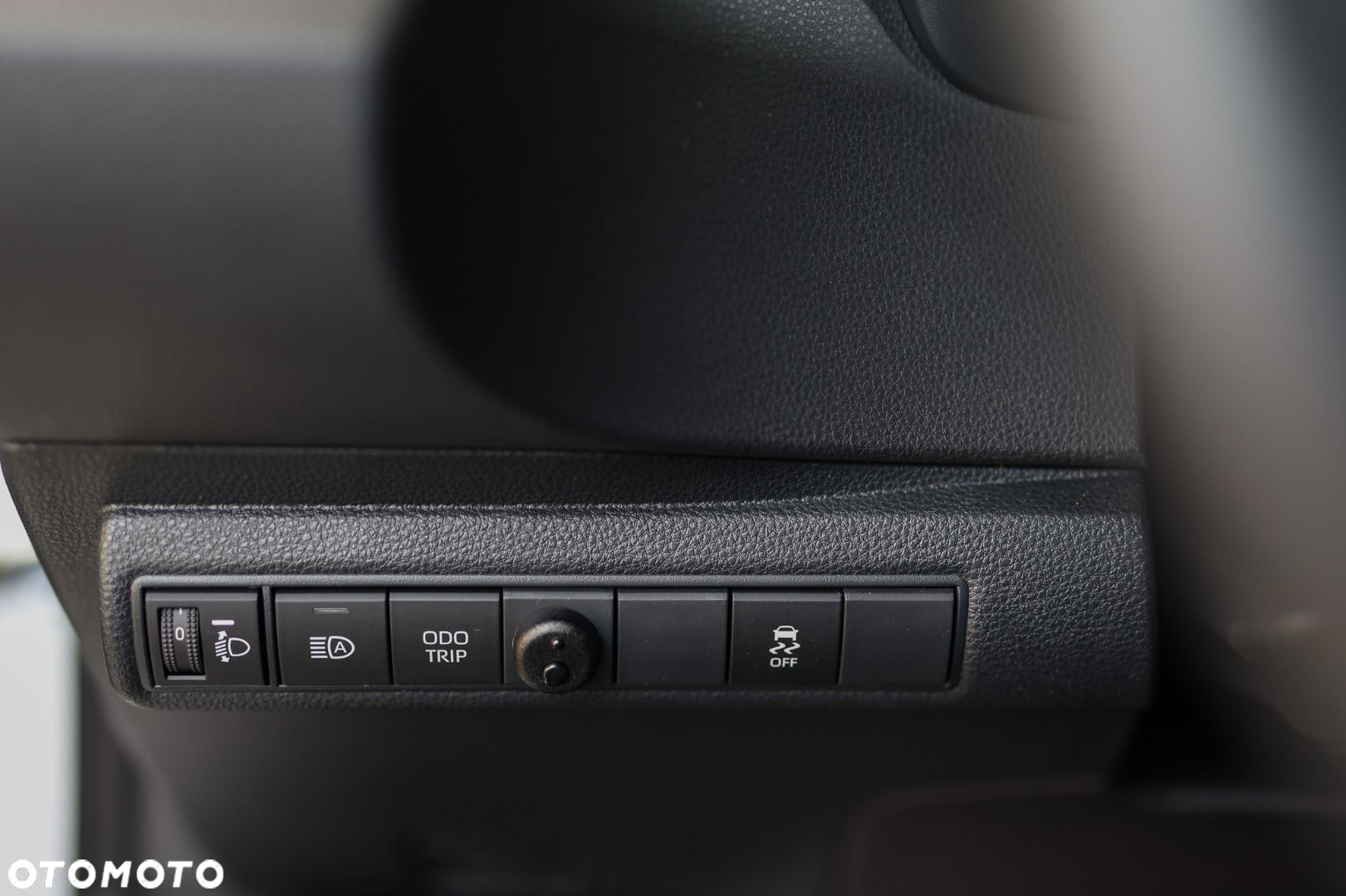 Toyota Corolla - 18