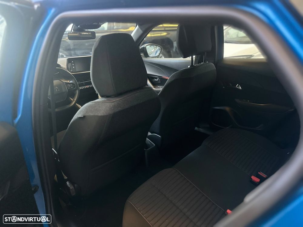 Peugeot 2008 - 6