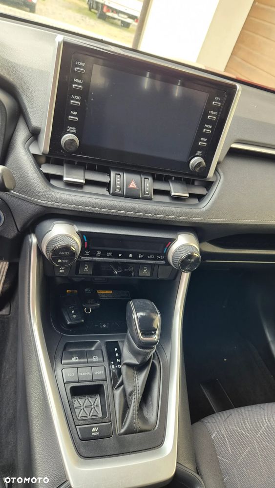 Toyota RAV4 - 11
