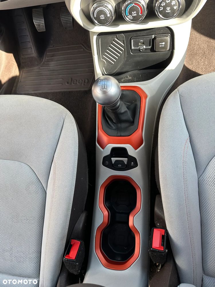 Jeep Renegade 1.4 MultiAir Limited FWD S&S - 14