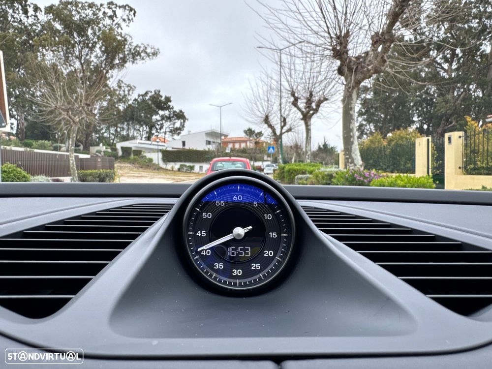 Porsche Macan Electric 4 - 51