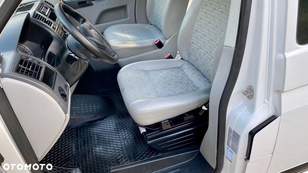 Volkswagen Transporter - 20