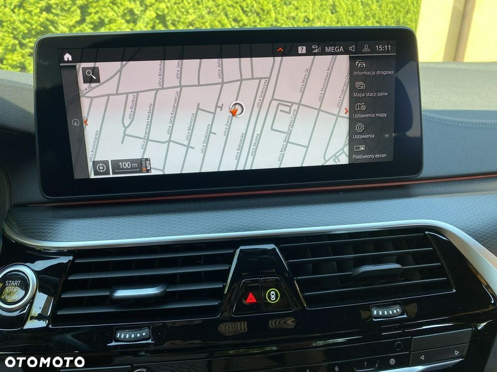 BMW Seria 5 530i GPF xDrive Sport - 23