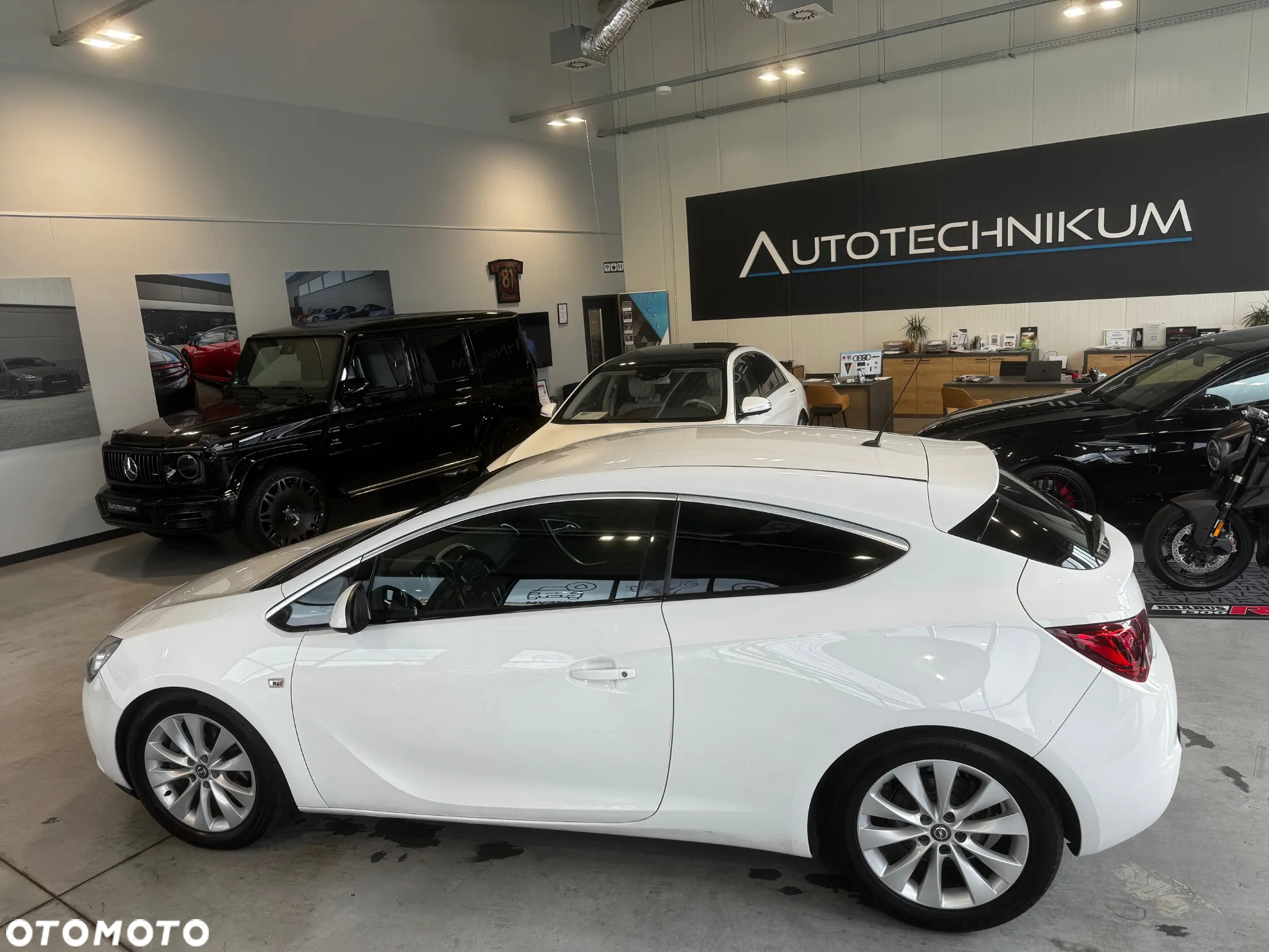 Opel Astra GTC 1.7 CDTI DPF ecoFLEX Start/Stop - 7