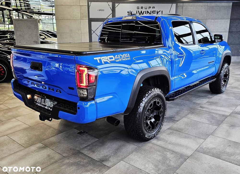 Toyota Tacoma - 9