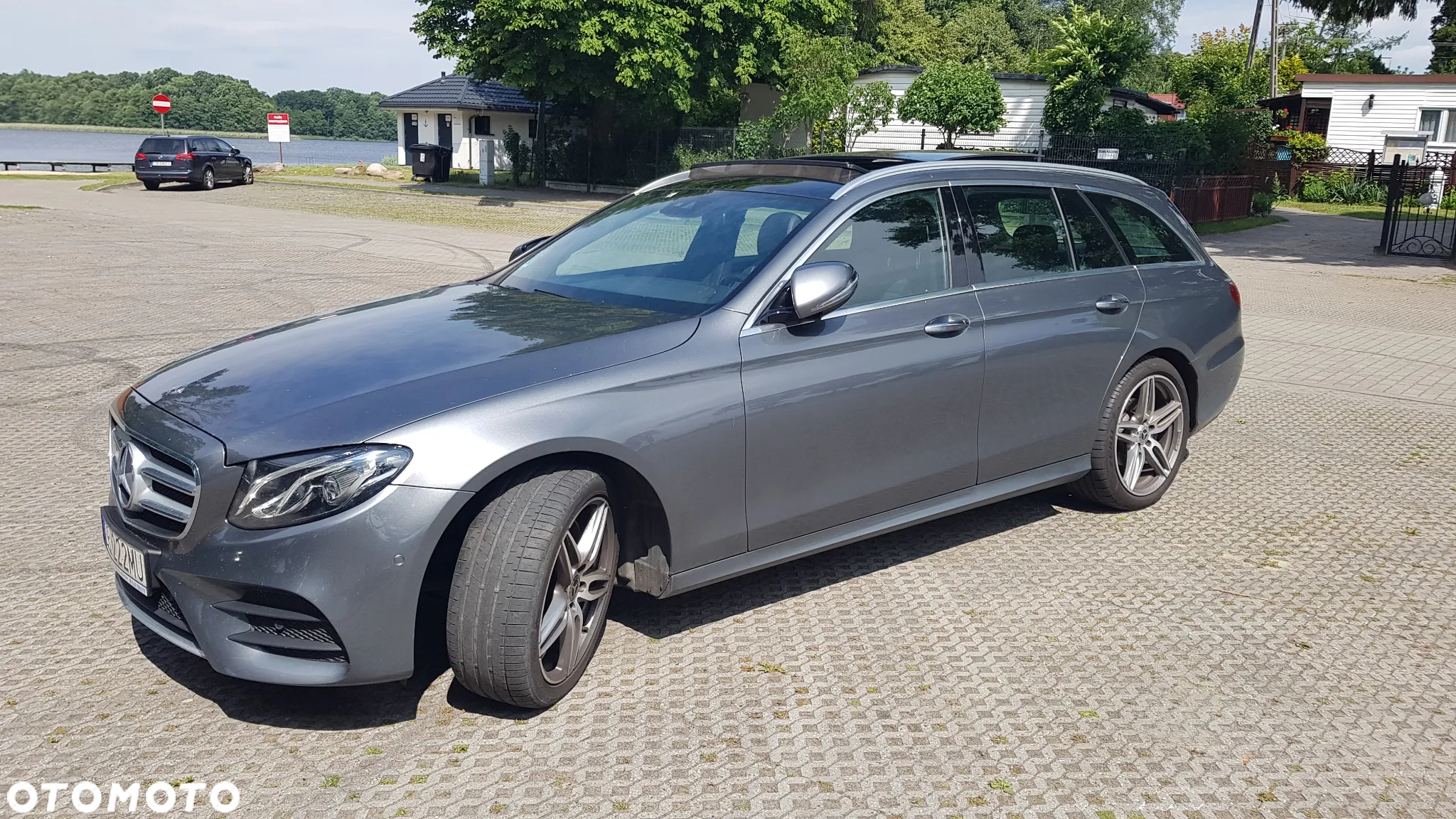 Mercedes-Benz Klasa E 220 d T 9G-TRONIC AMG Line - 20