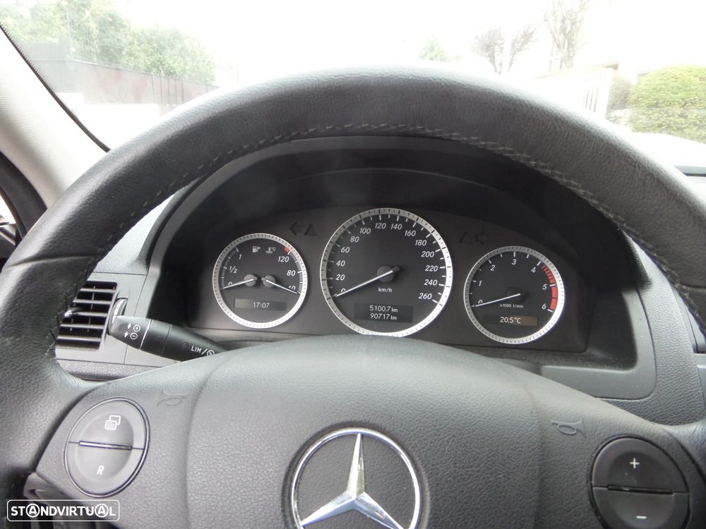 Mercedes-Benz C 220 CDi Classic - 12