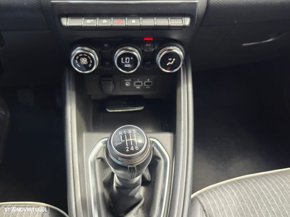 Renault Clio - 20
