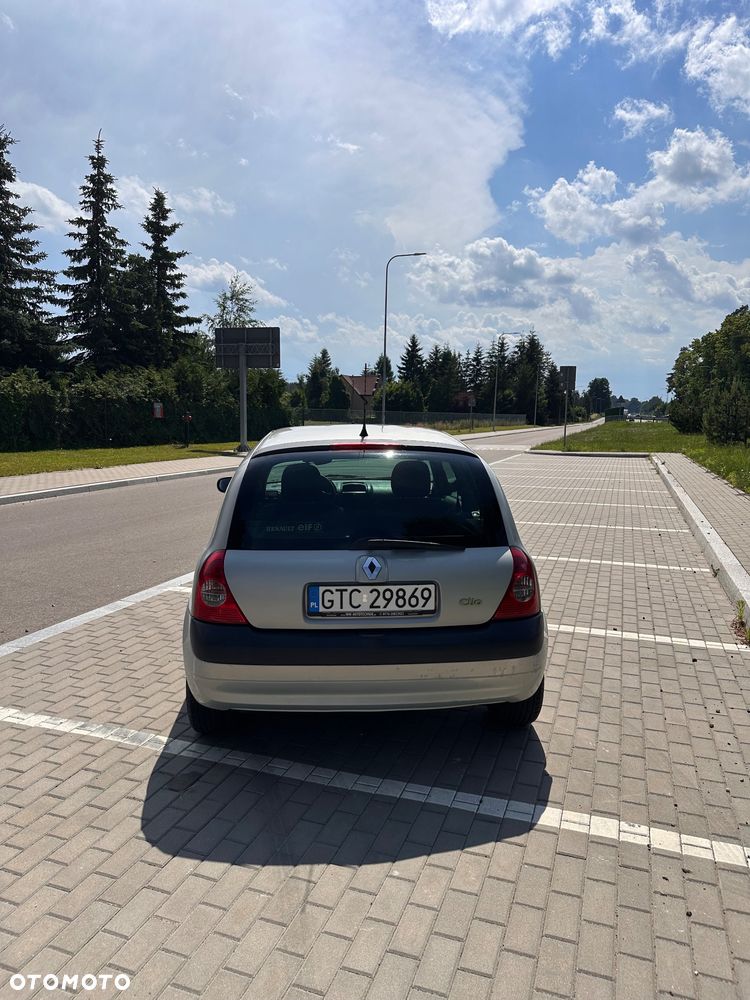 Renault Clio 1.4 16V Dynamique - 5