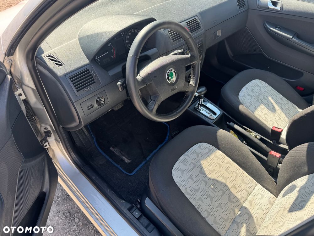 Skoda Fabia 1.4 16V Ambiente - 15