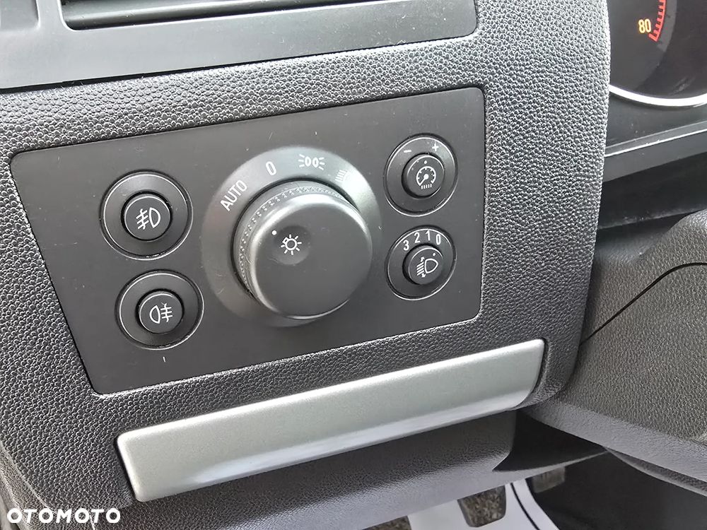 Opel Zafira 1.8 Cosmo - 27