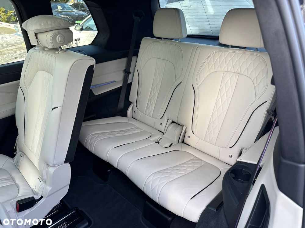 BMW X7 xDrive40d mHEV sport - 25