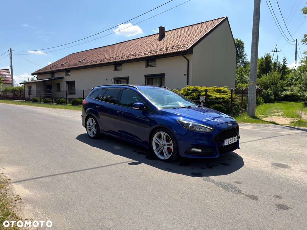 Ford Focus 2.0 TDCi ST mit Leder-Sport-Paket - 1