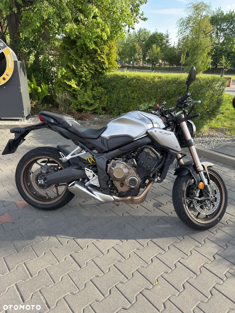 Honda CB - 4