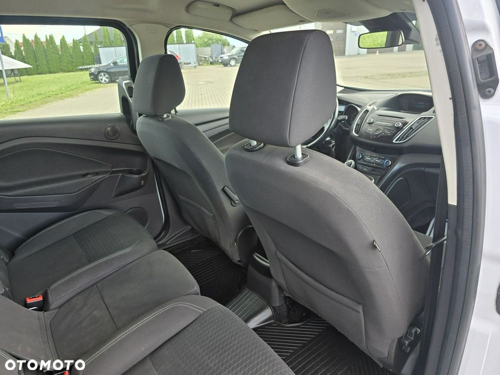 Ford Grand C-MAX - 21