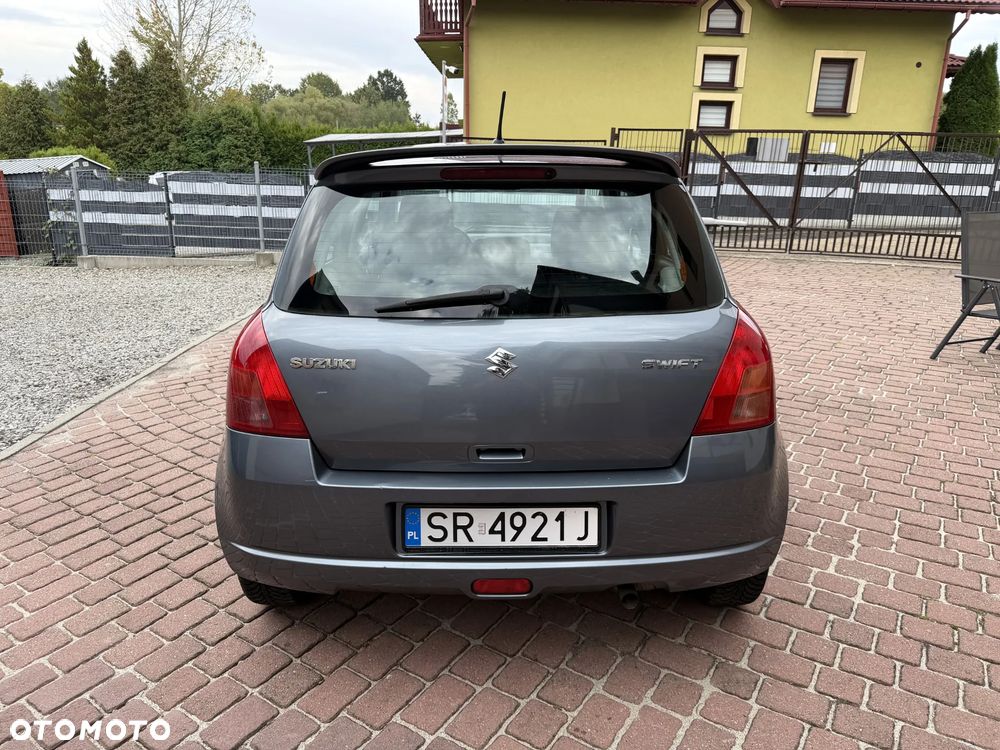 Suzuki Swift 1.3 GS / Premium 4WD - 39
