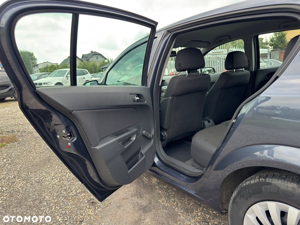 Opel Astra - 17