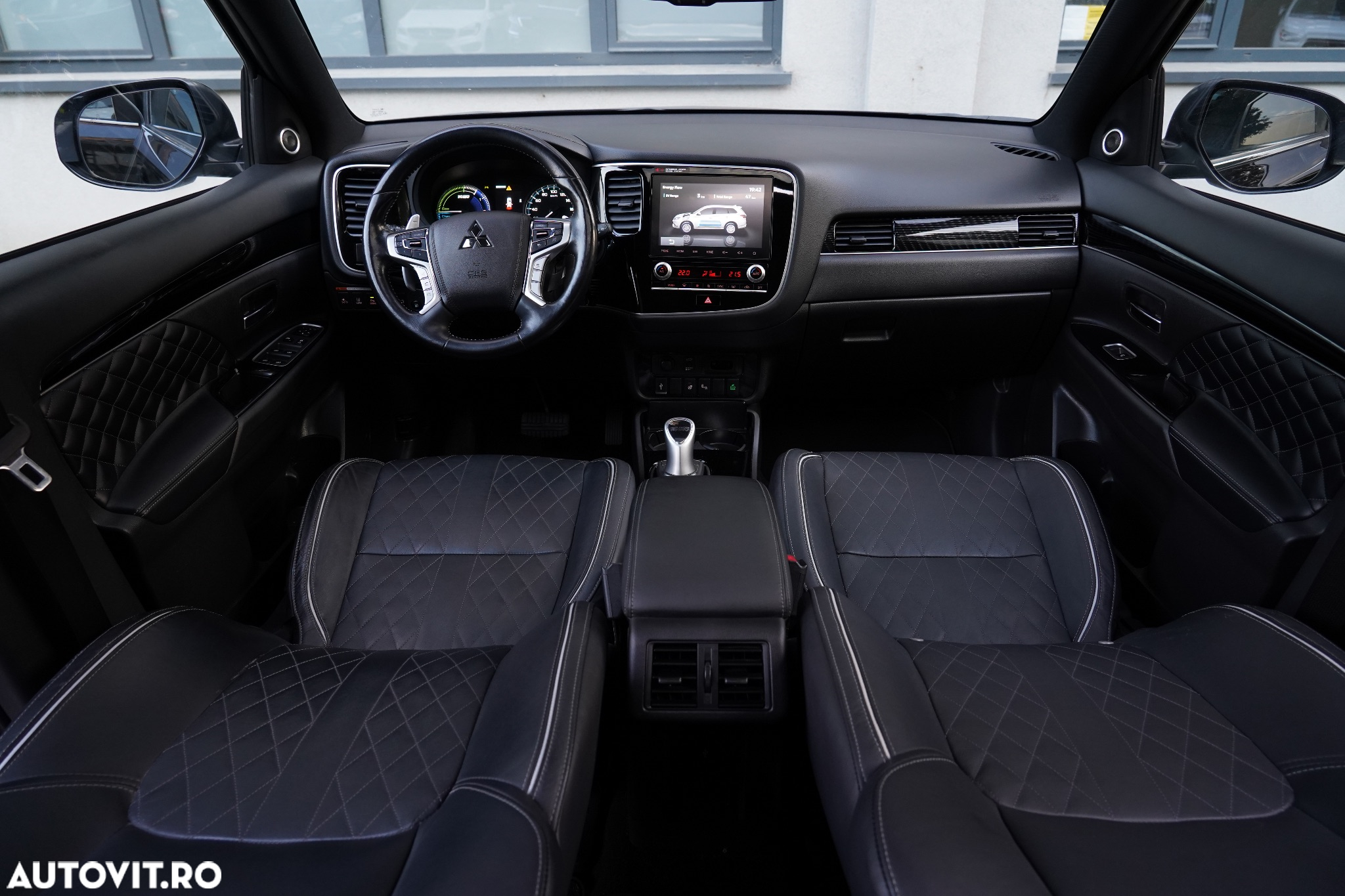 Mitsubishi Outlander 2.4 4WD Plug-In Hybrid Top - 5