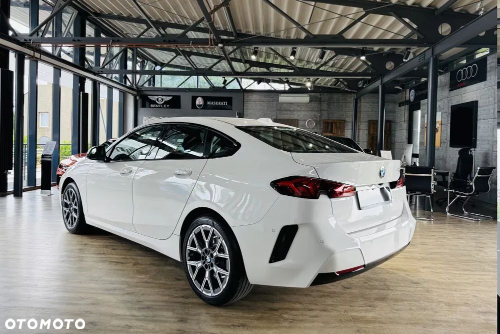 BMW Seria 2 220i mHEV M Sport sport - 7