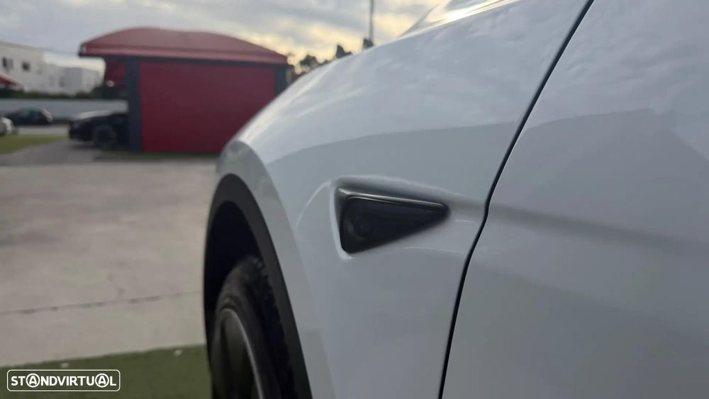 Tesla Model Y Tração Traseira - 19